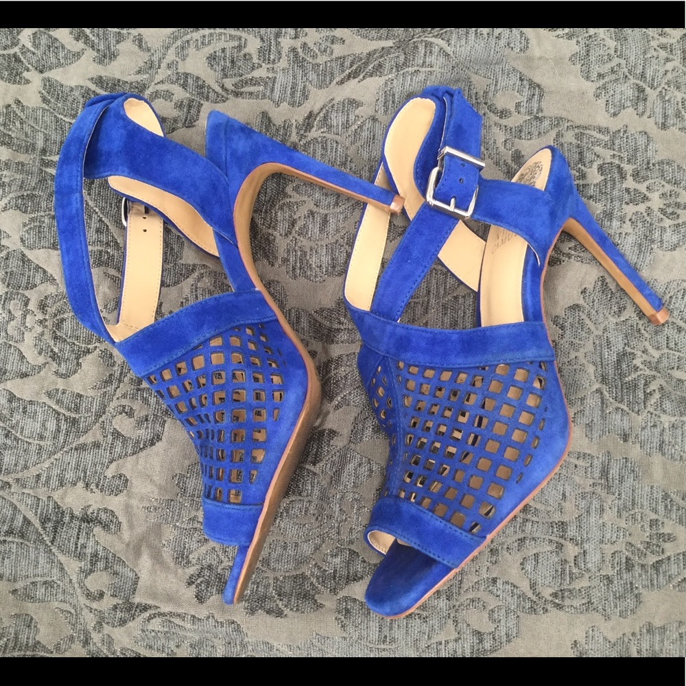 Vince Camuto size 8.5M Cobalt Blue Suede sandals